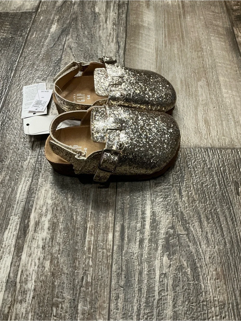 GAP Baby Glitter Clog Sandals in Gold Size 5/6